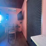 In Apartman *